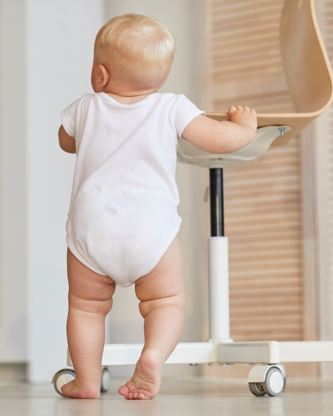¿Cómo aprende a caminar un bebé? El camino hacia los primeros pasos